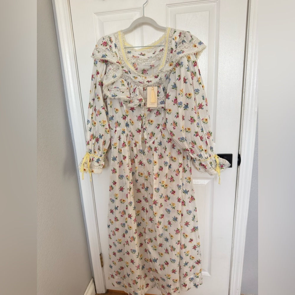 Doen Floral Ruffle Dress - Picture 7 of 11